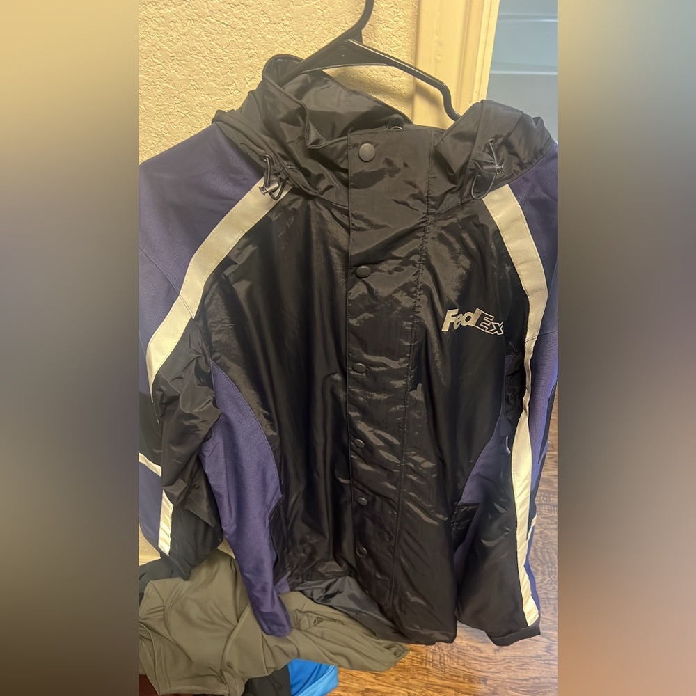 FedEx Parka !